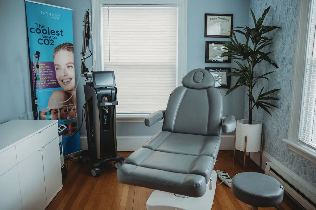Treatment room with Tetra Pro CO2 laser at VIVE Aesthetics & Wellness